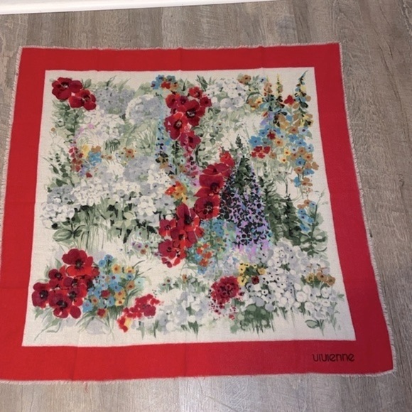 Vivienne Vintage Raw Edge Floral Square Scarf - Picture 1 of 16